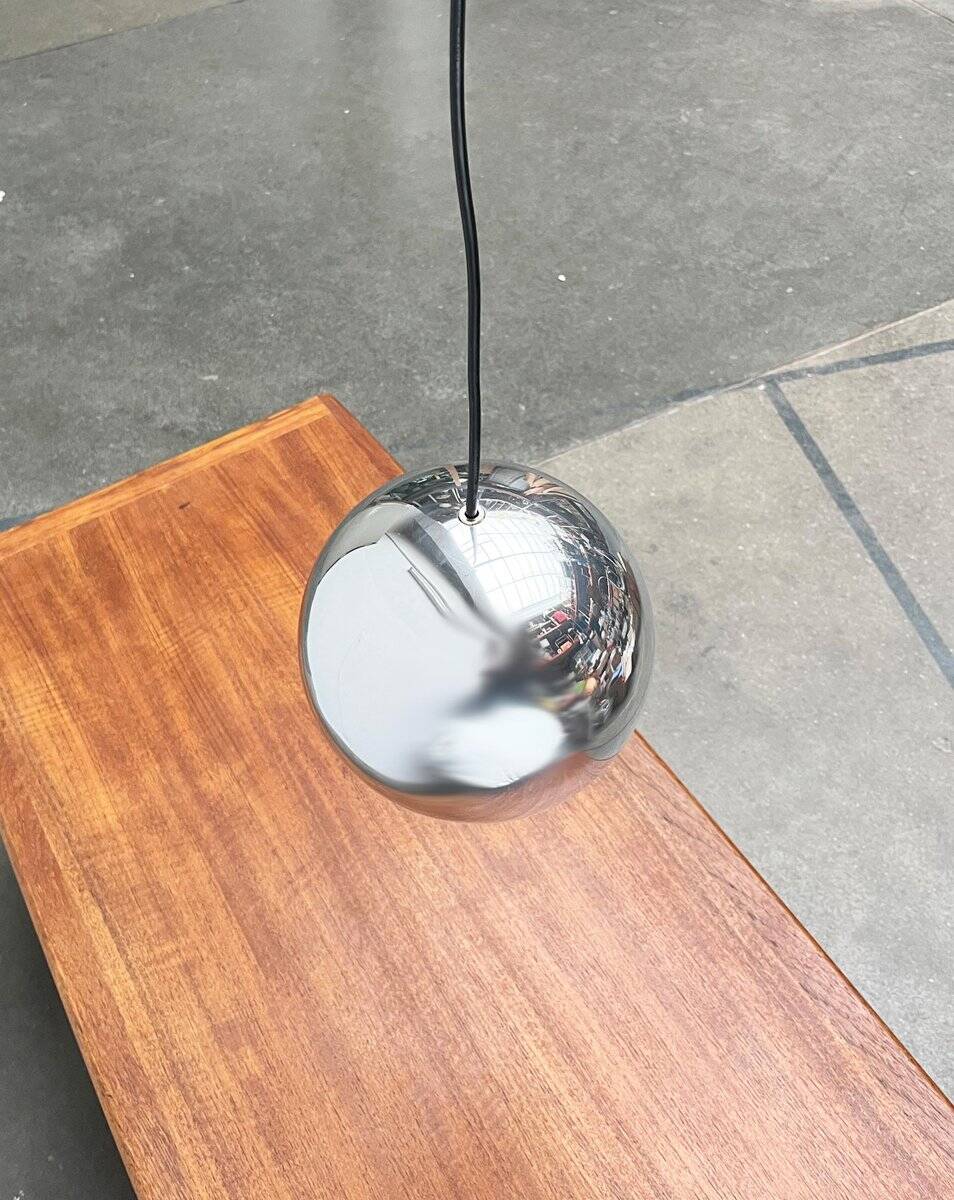 Mid-century modern space age pendant lamps, 1960s, set of 2.