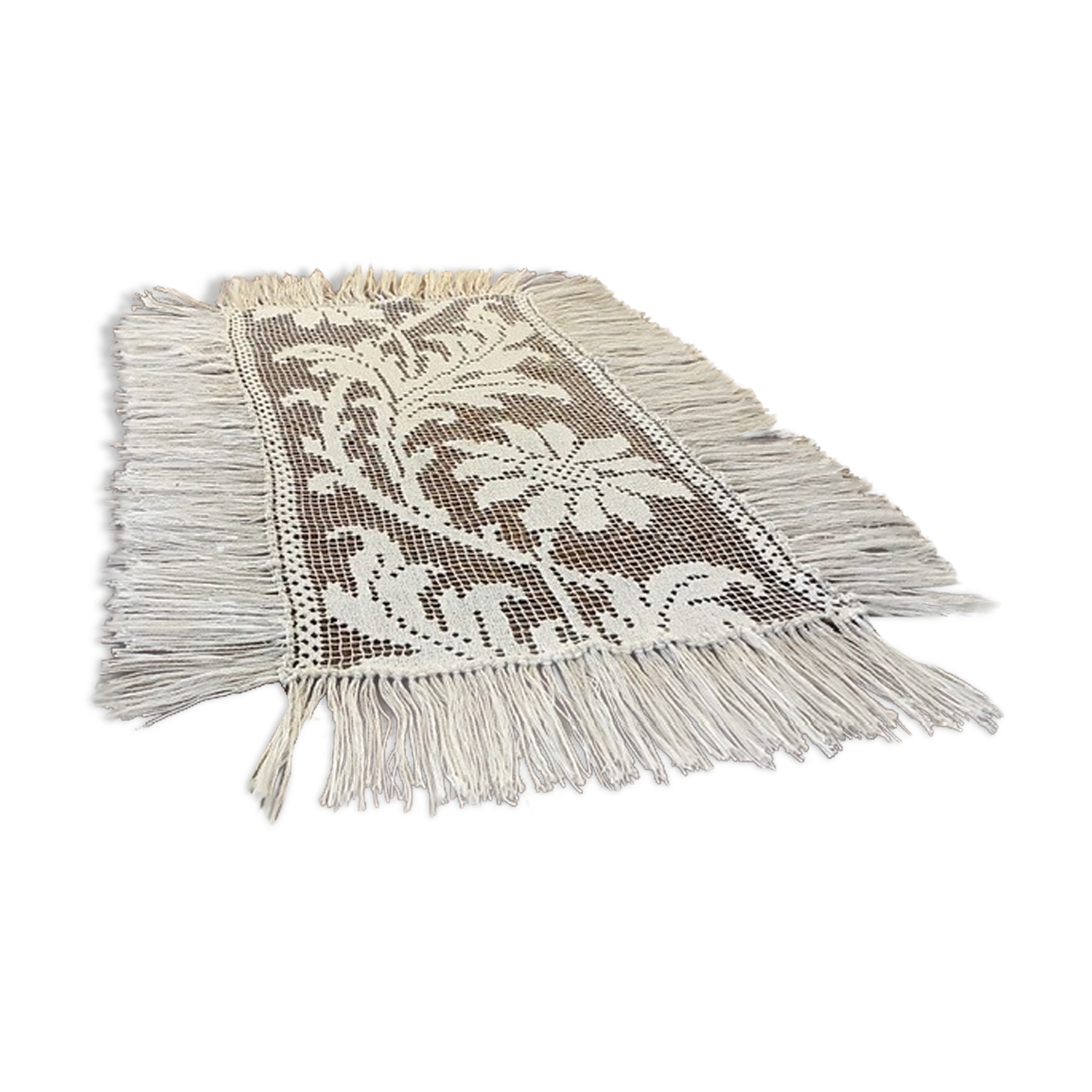 Rectangular-shaped napperon in embroidered mesh, foliage decoration and large fleu