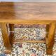Table époque art déco à plateau ouvrant loupe de noyer