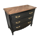 Black patinated commodity