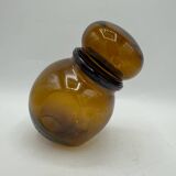 Apothecary jar Lever