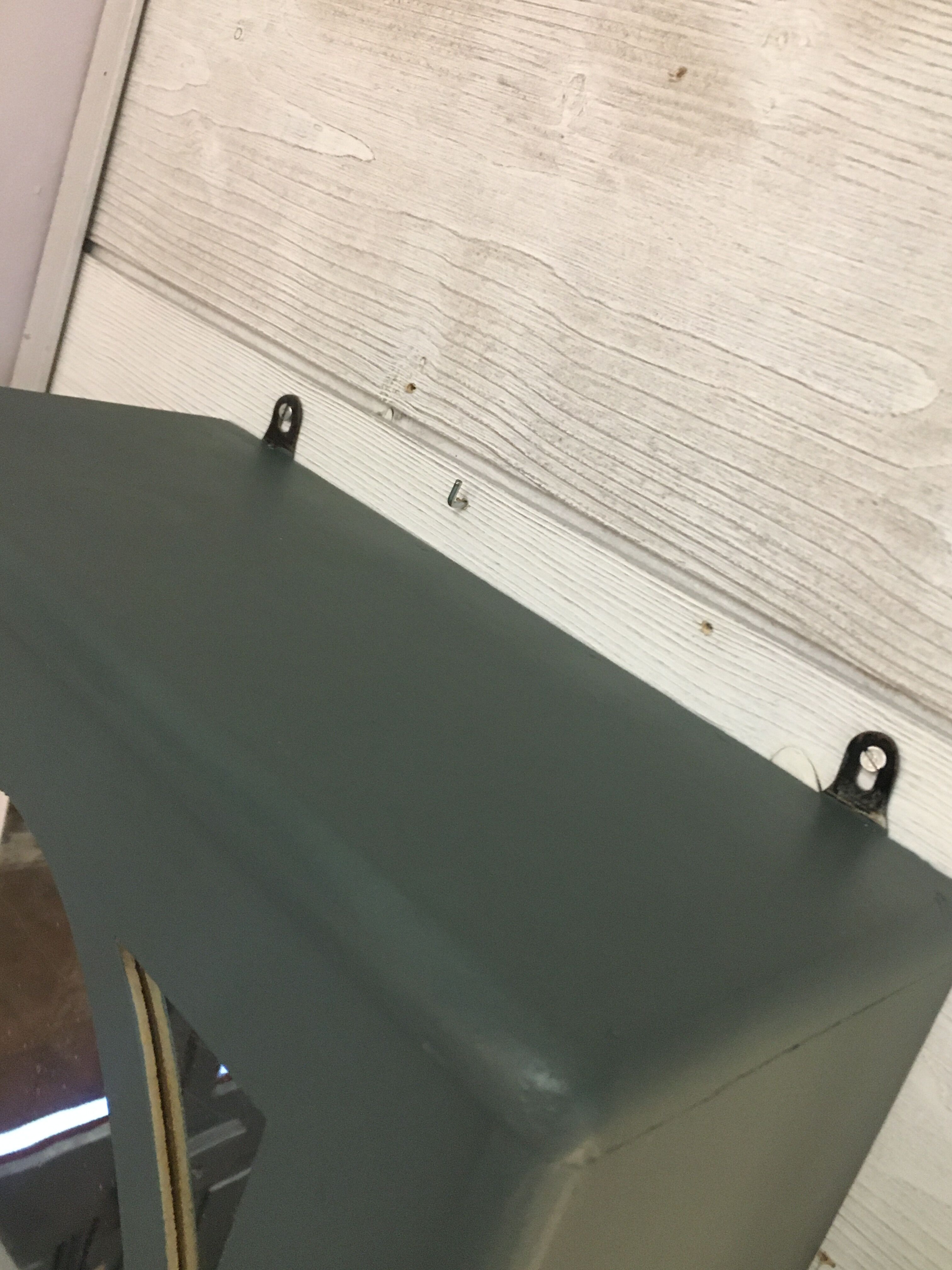 Wall-mounted toilet cabinet