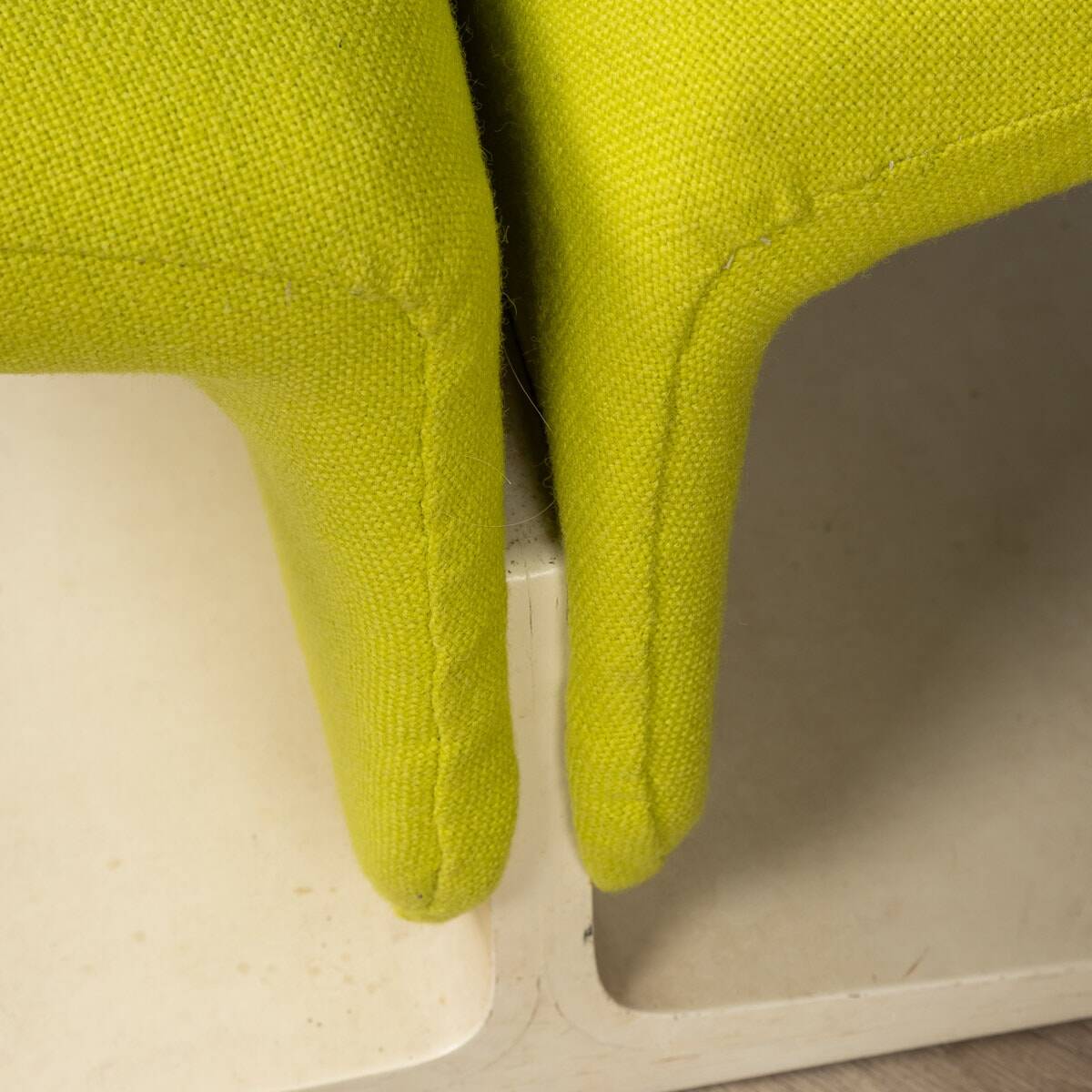 A 20thC RIBBON CHAIR & FOOTSTALL BY PIERRE PAULIN FOR ARTIFORT, FRANCE