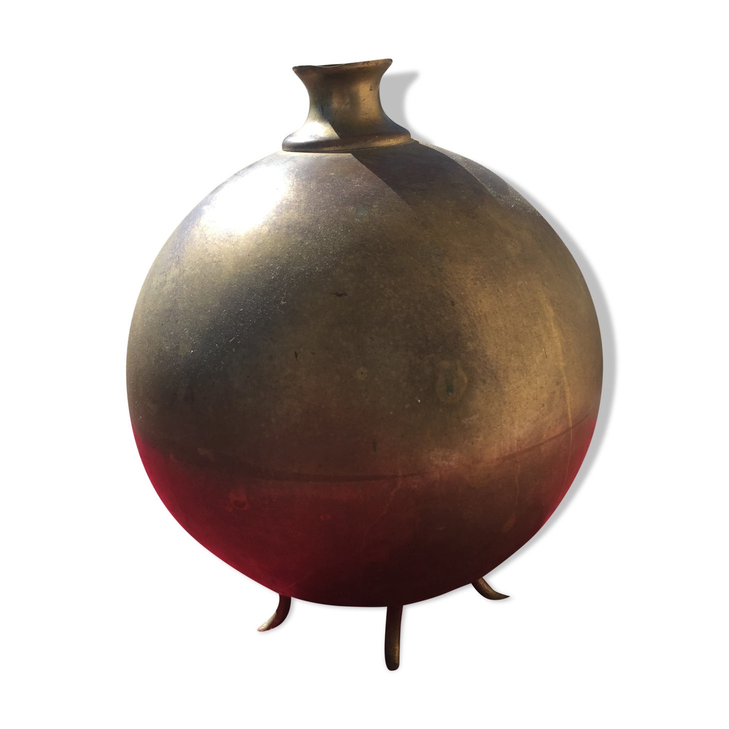 Ancient copper vase soliflore on foot