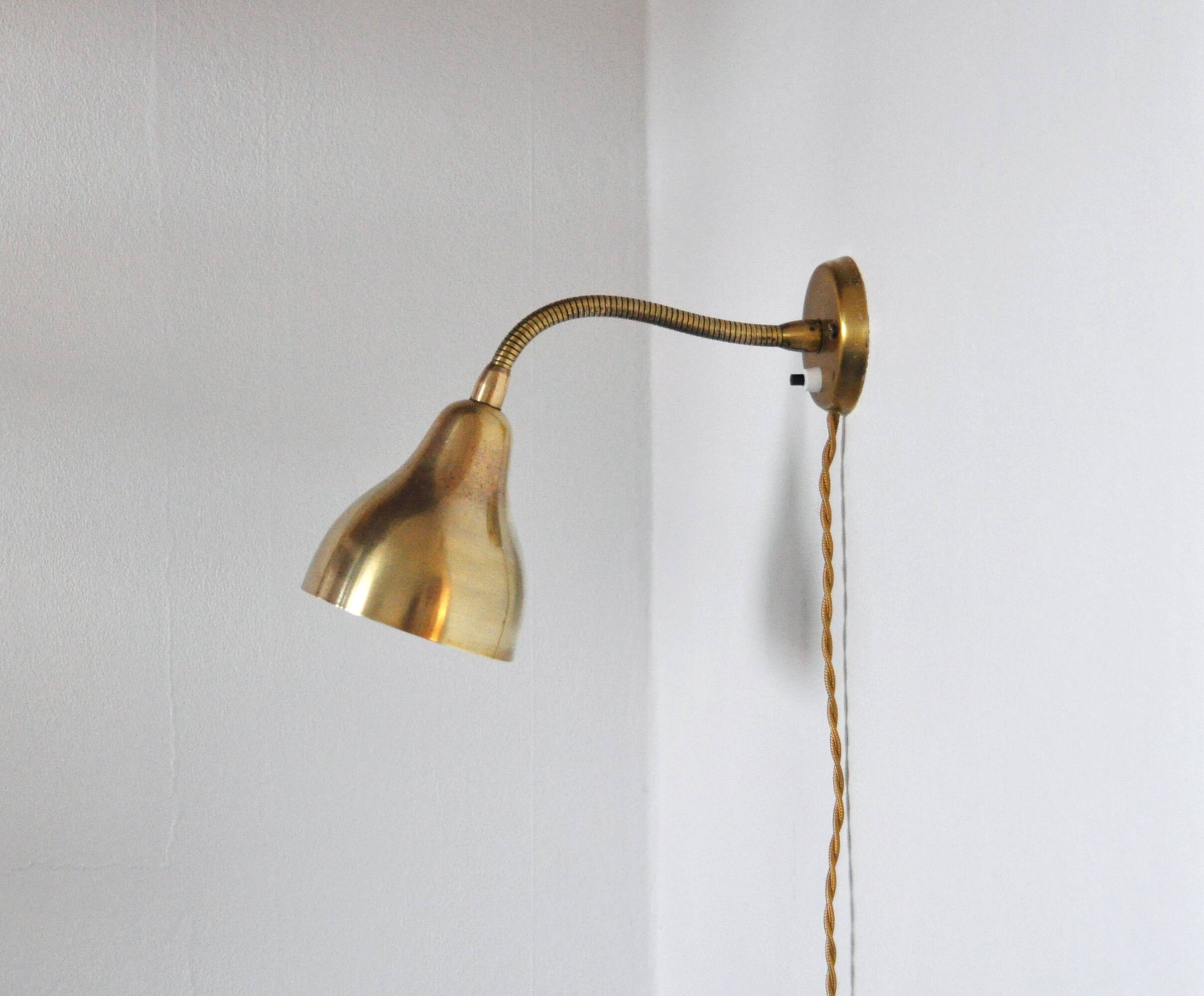 Danish Modern Brass Wall Lamp in the Style of Vilhelm Lauritzen, 1960s