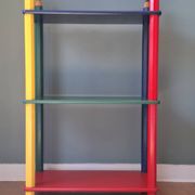 Etagère crayon style memphis