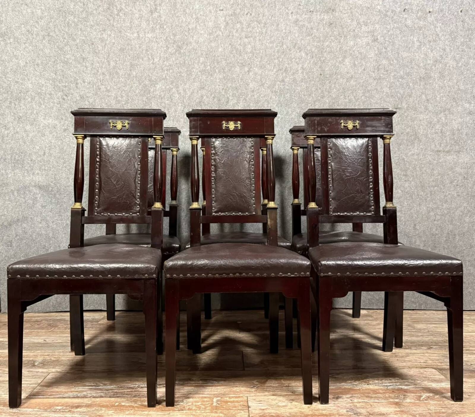 Série de 6 chaises Empire en acajou et bronze doré vers 1850