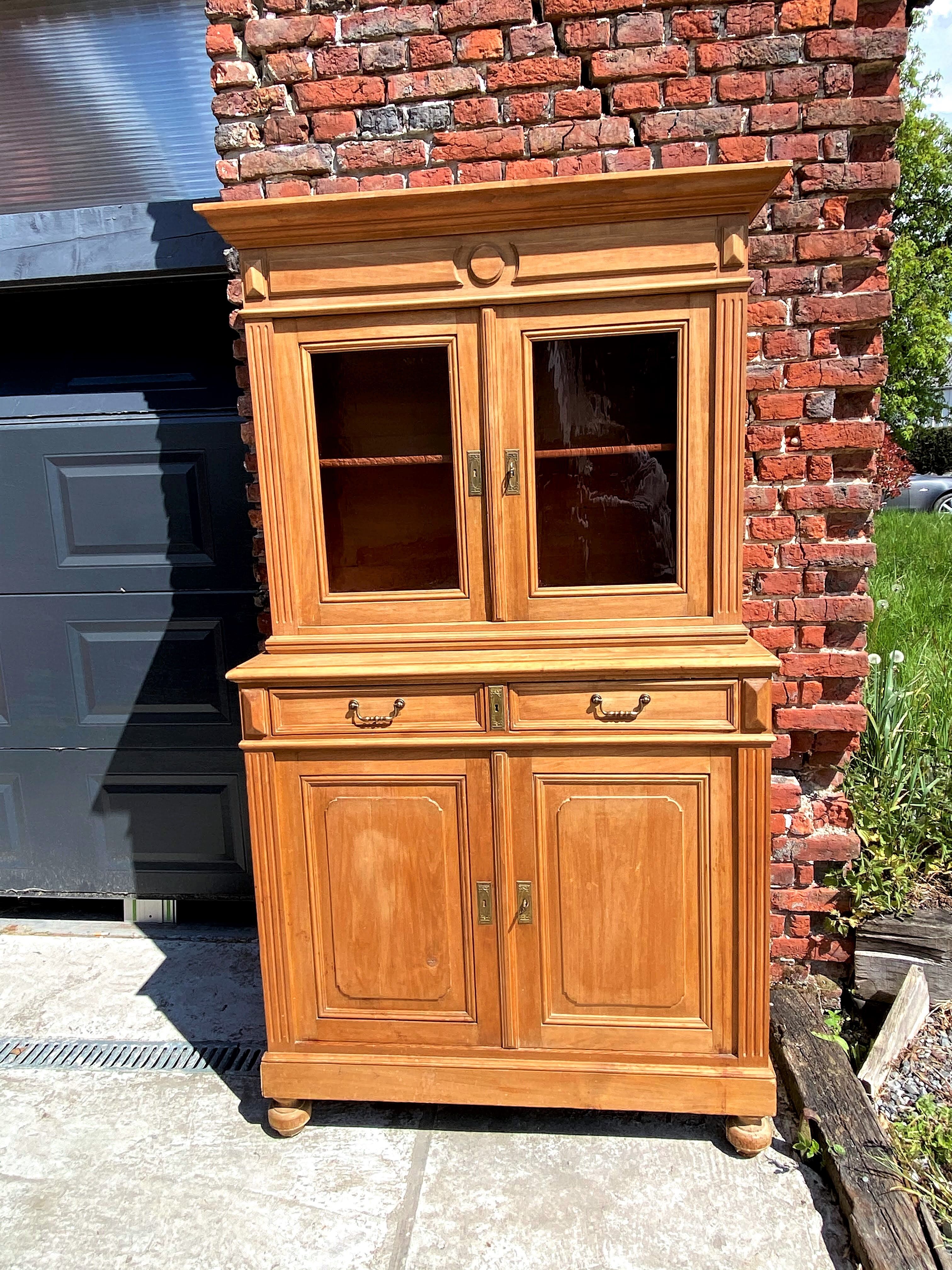 Two-body buffet croat