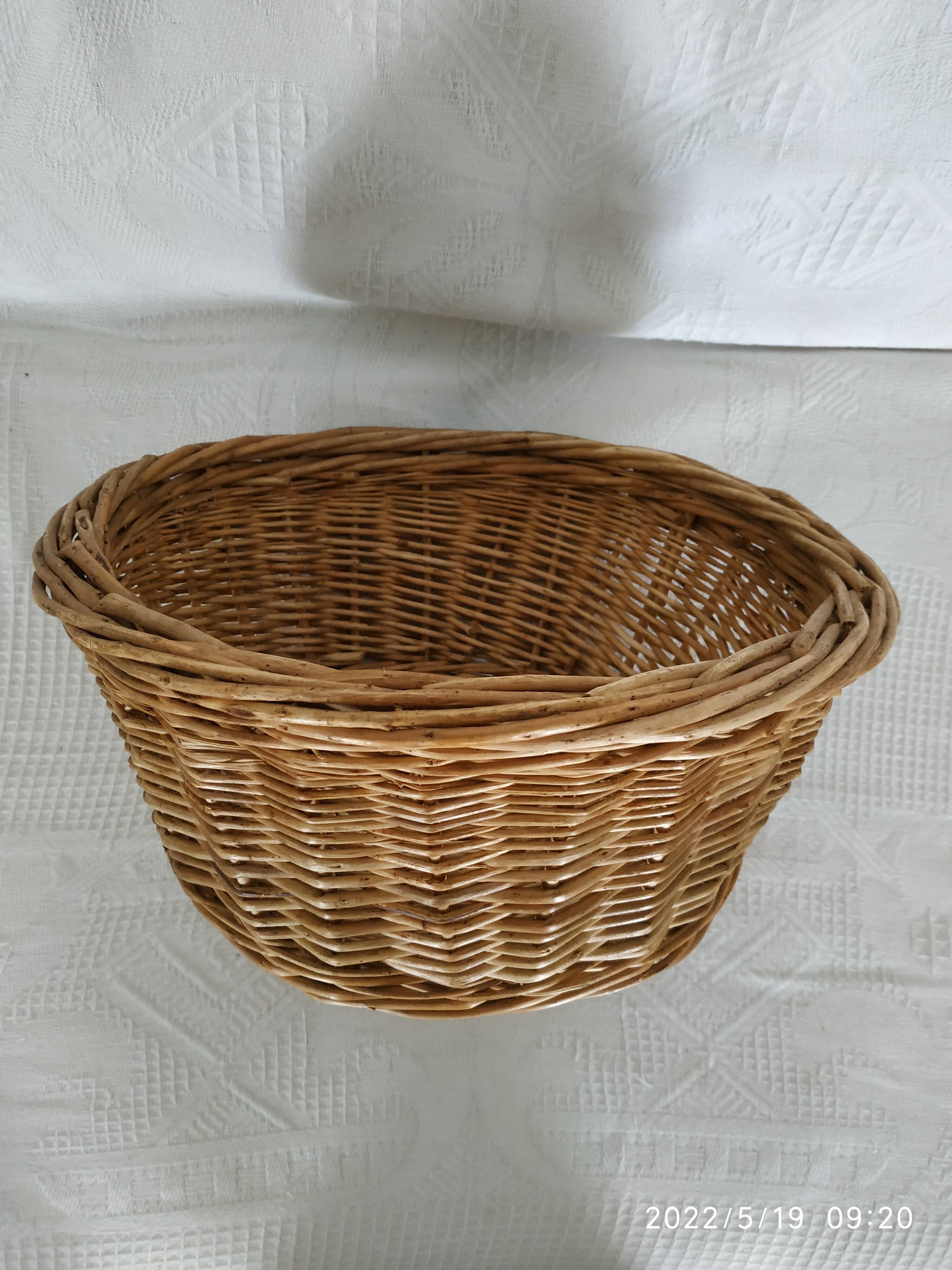 Wicker basket