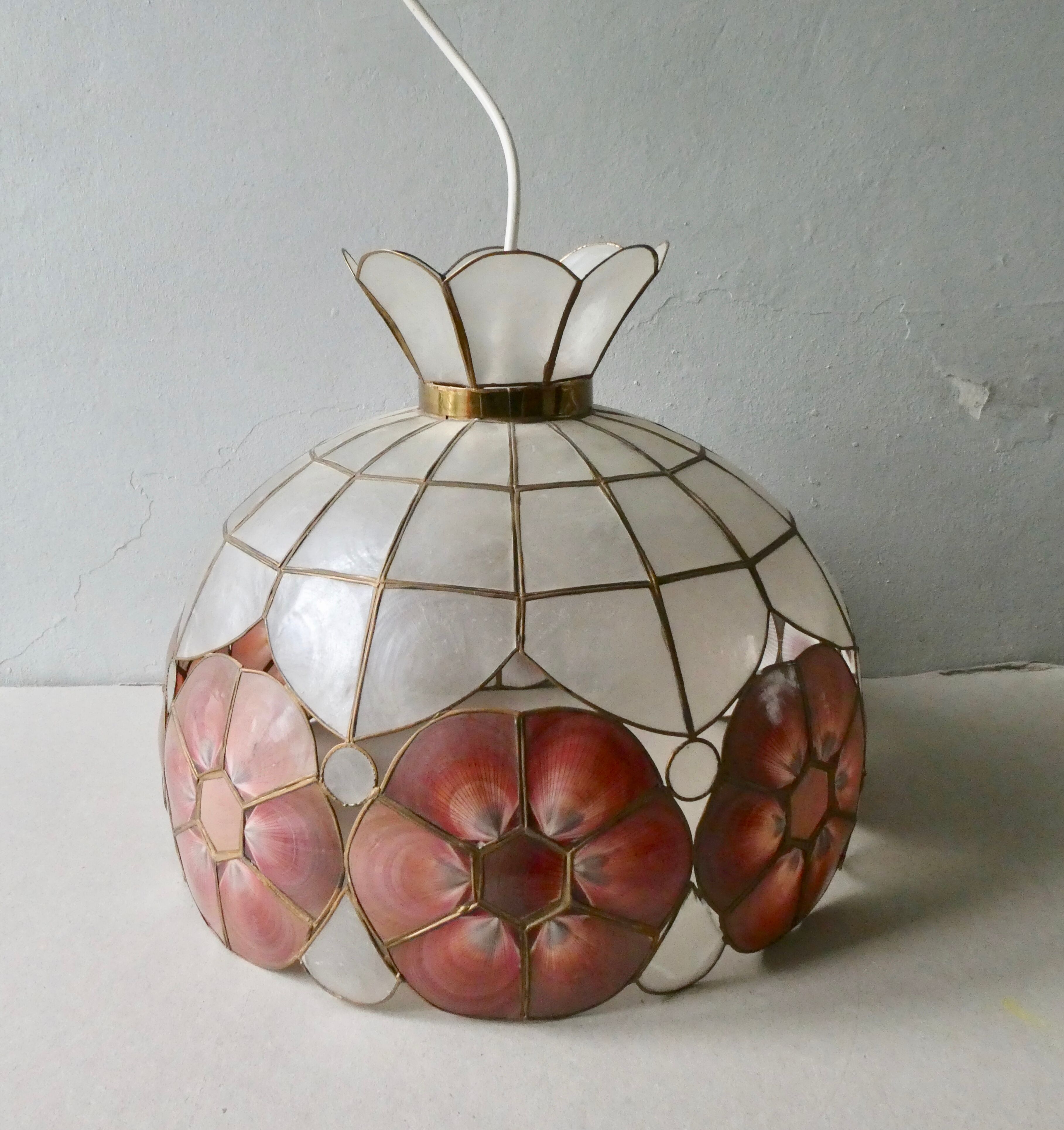 Mother-of-pearl chandelier, seashells and brass from the 60s