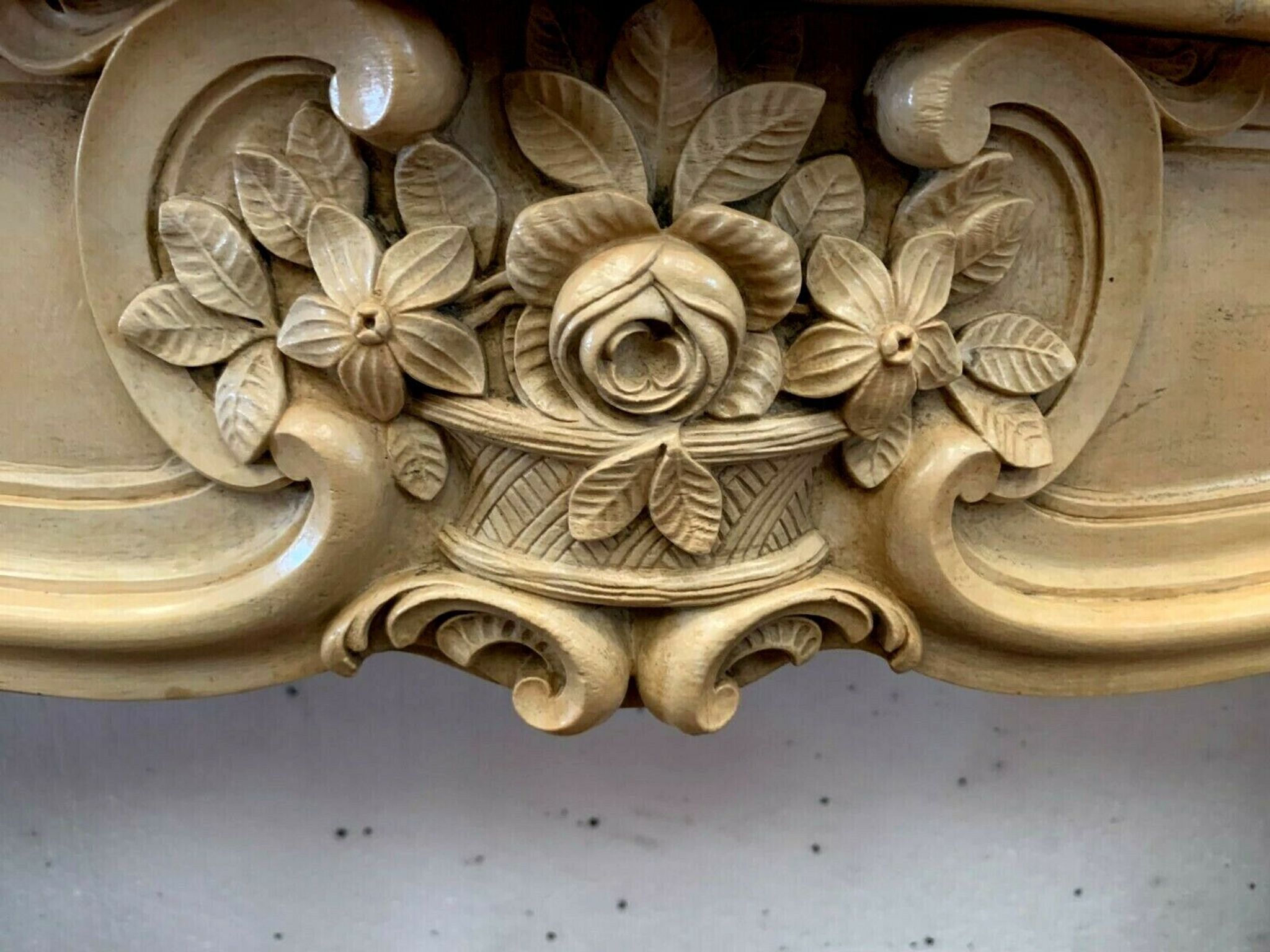 Louis XV style fireplace in natural stone XX century