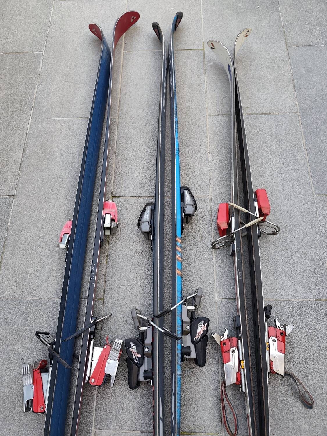 3 pairs of vintage skis: Rossignol Strato, ST 650 & Fischer.