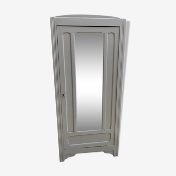 Armoire parisienne