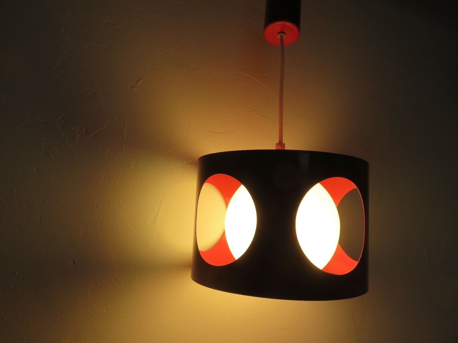 Suspension in red lacquered metal and white opaline ball 60s 70s