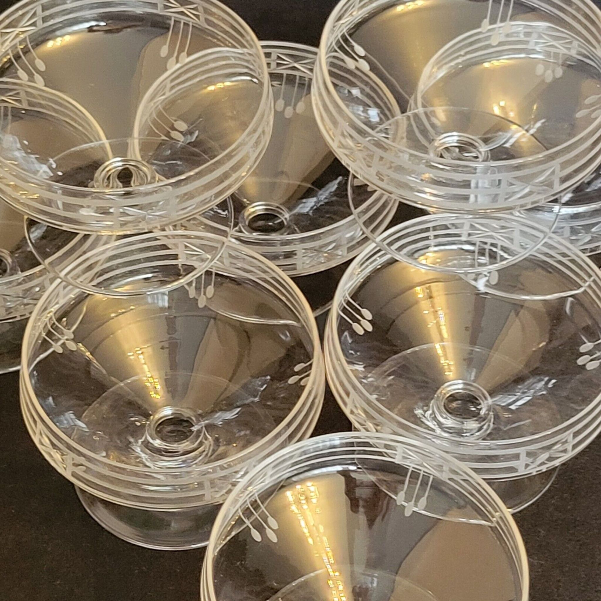 9 old champagne glasses in cut crystal and engraved art deco