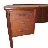 Scandinavian desk design Peter Løvig Nielsen