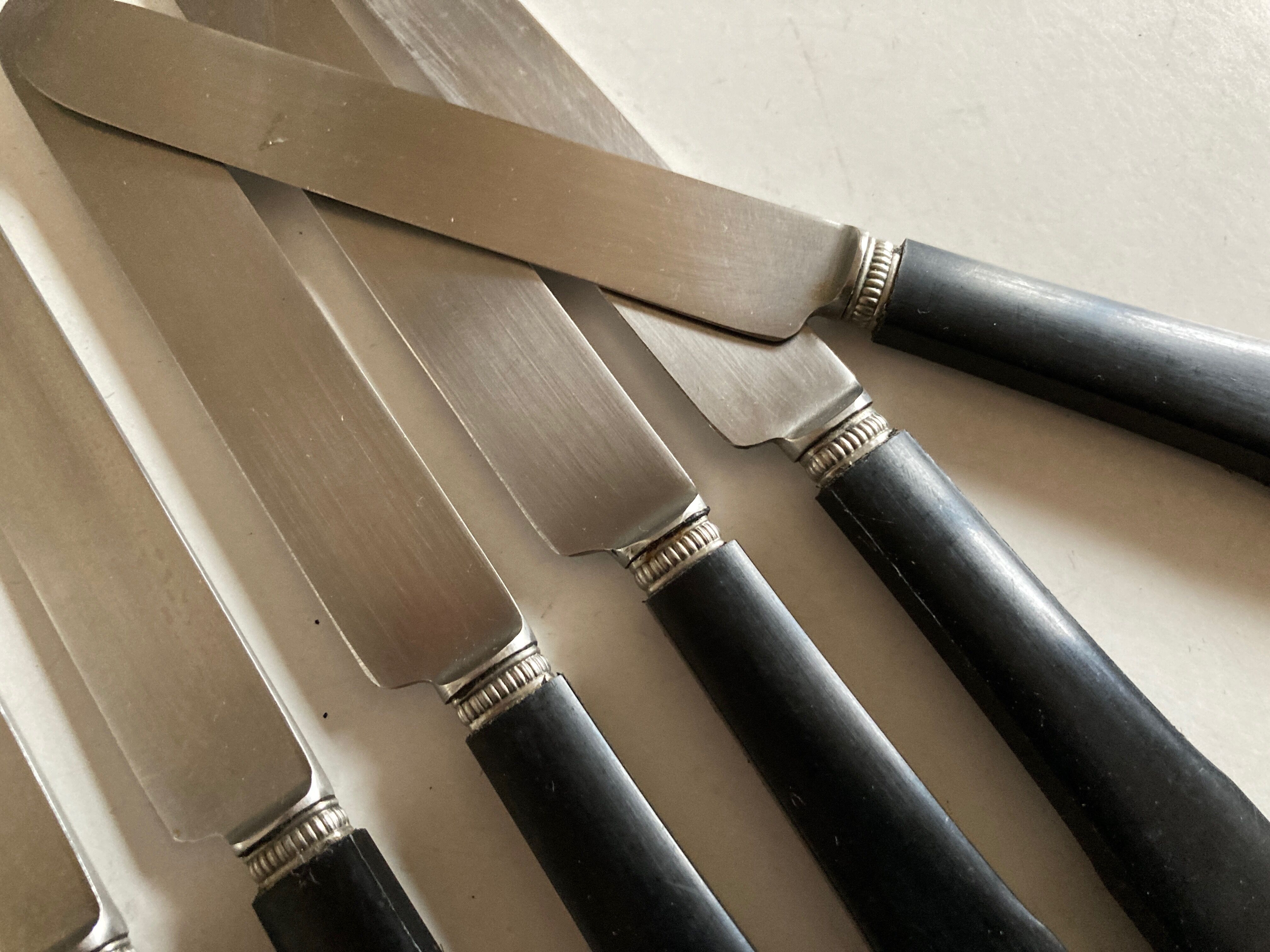 Set of 10 knives Cluny Vieux Paris 1920 black Bakelite handle