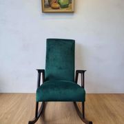 Chaise à bascule vintage des années 50.