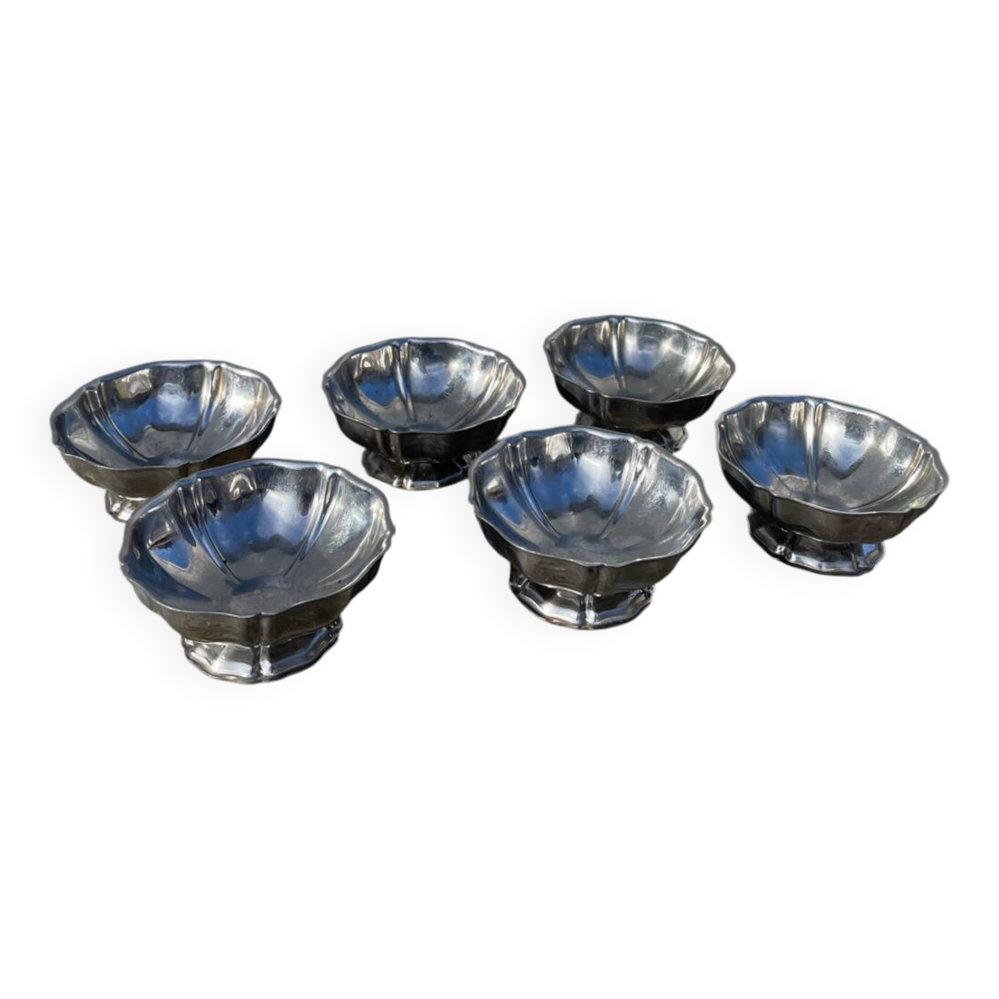 6 stainless steel cups 1970