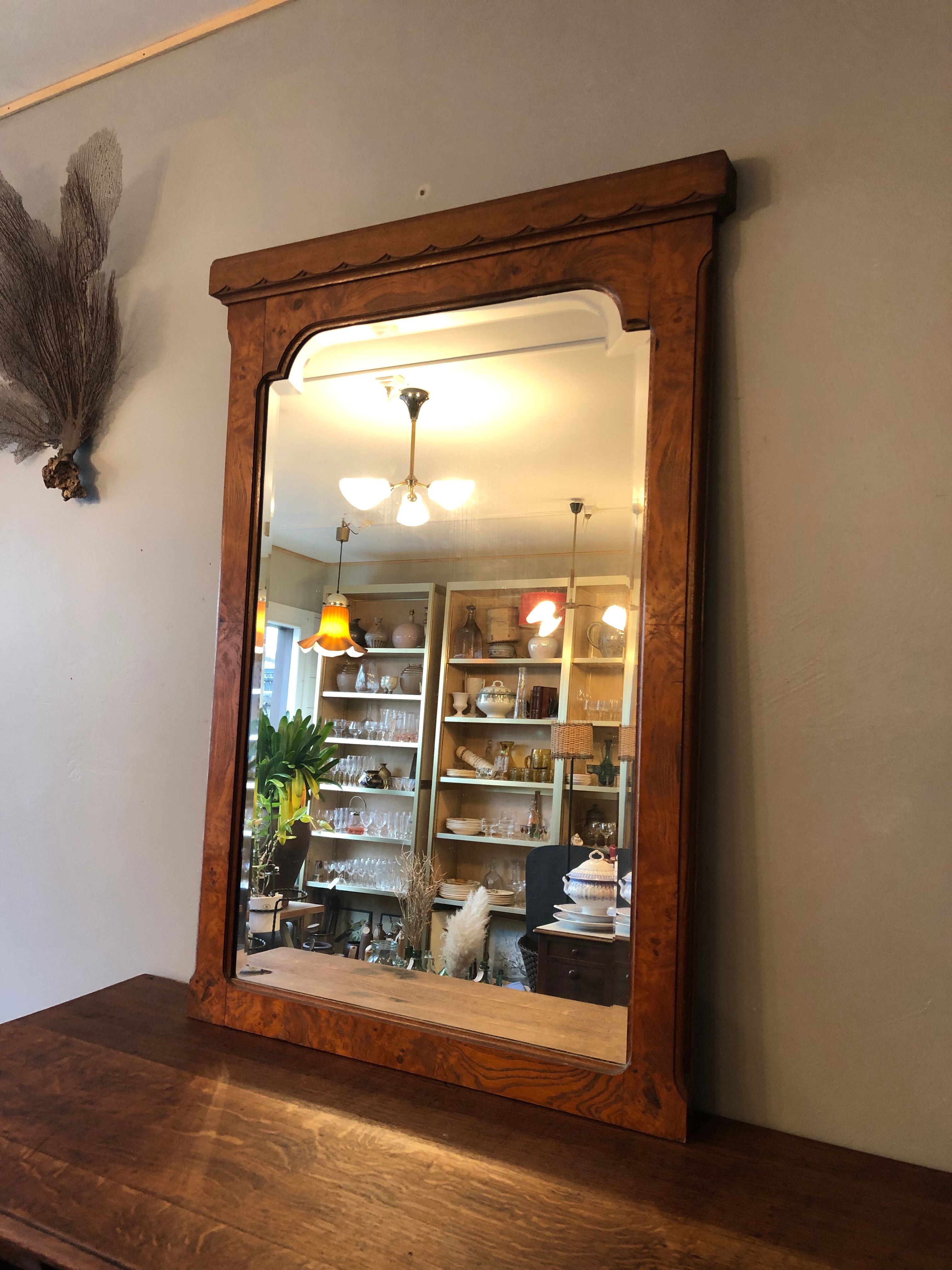 Mirror to pose art deco