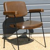 Cm197 pierre paulin armchair published by thonet