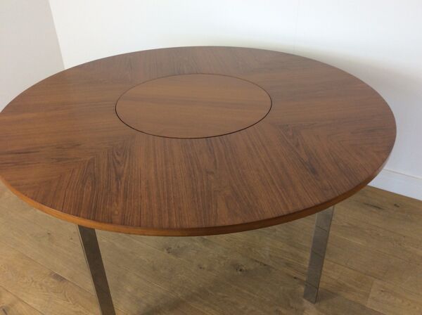Table à manger en bois de rose du milieu du siècle par Merrow Associates