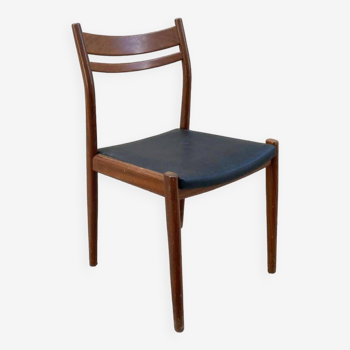 Scandinavian chair in rosewood