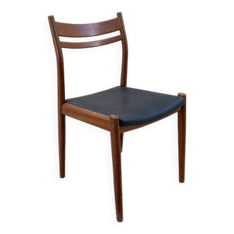 Scandinavian chair in rosewood
