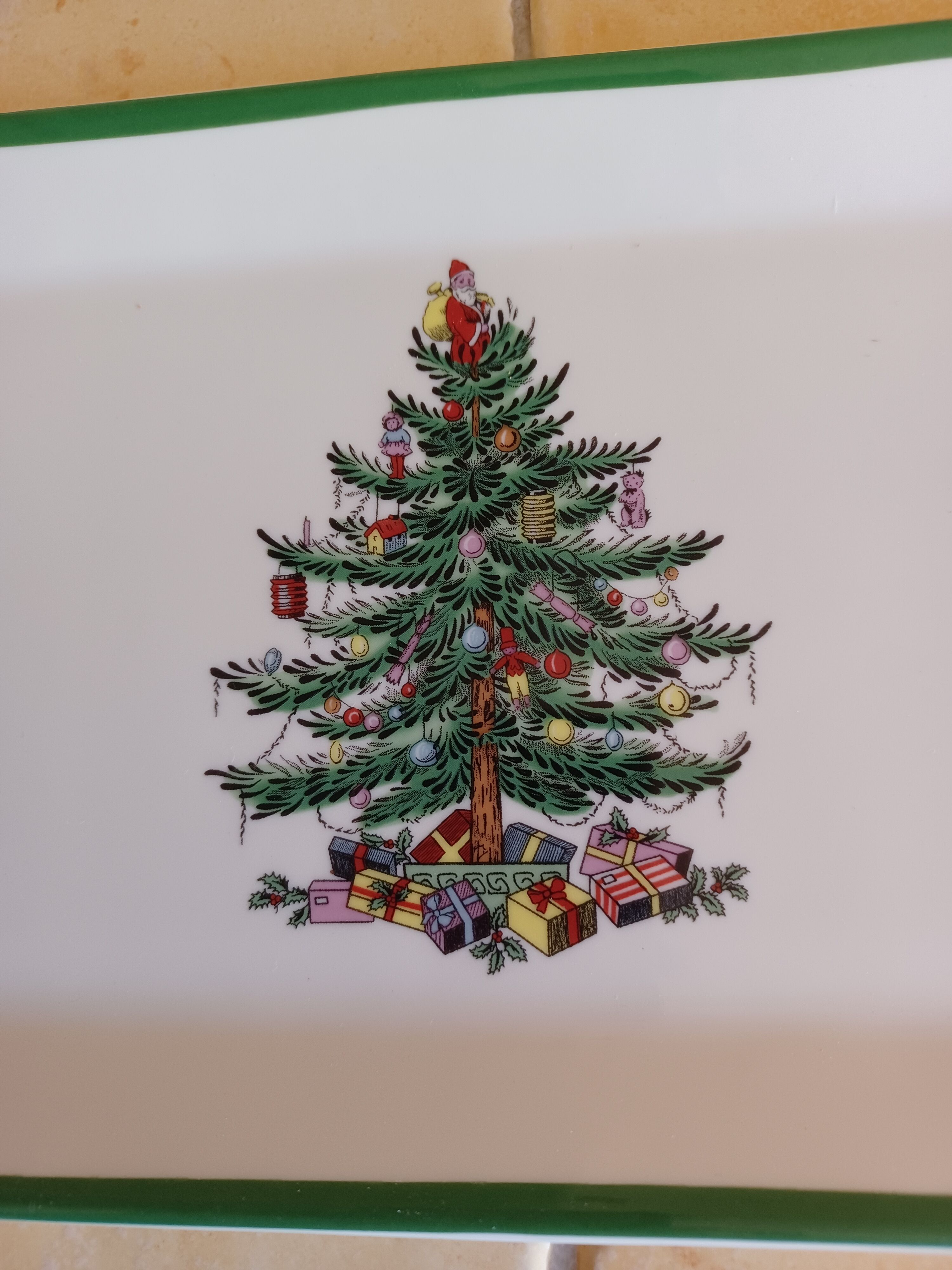 Cake dish, christmas decor