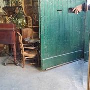 LARGE GOLDEN BEVELLED MIRROR WITH HEAD REF JE