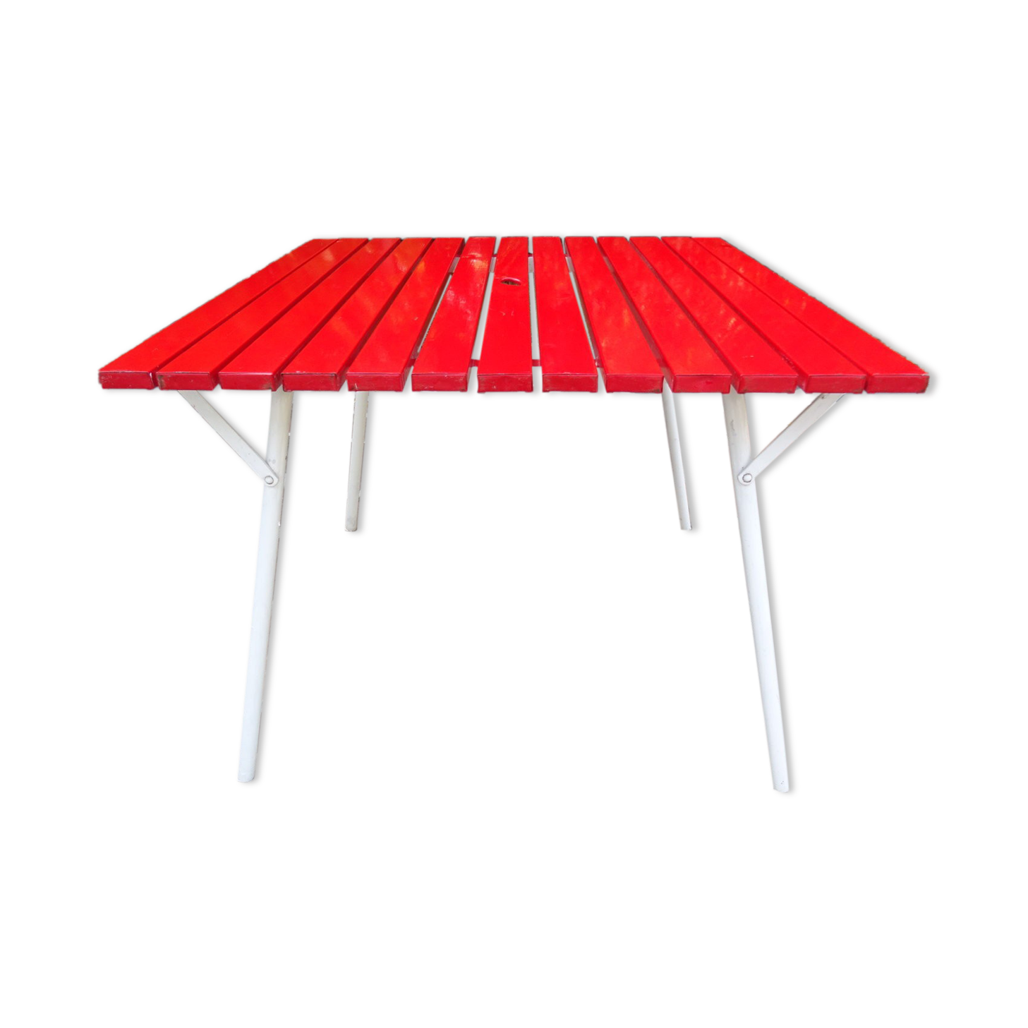 Metal folding table