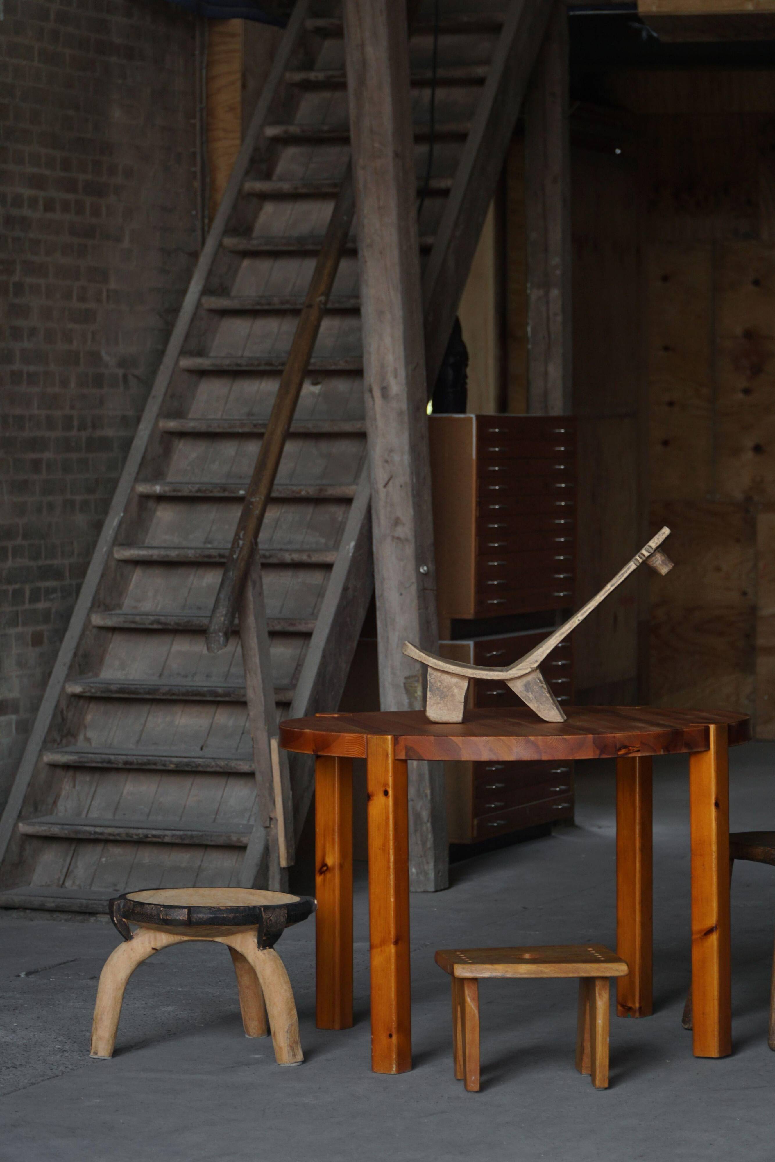 Mid-century Danish round dining table in solid pine, 1970s.