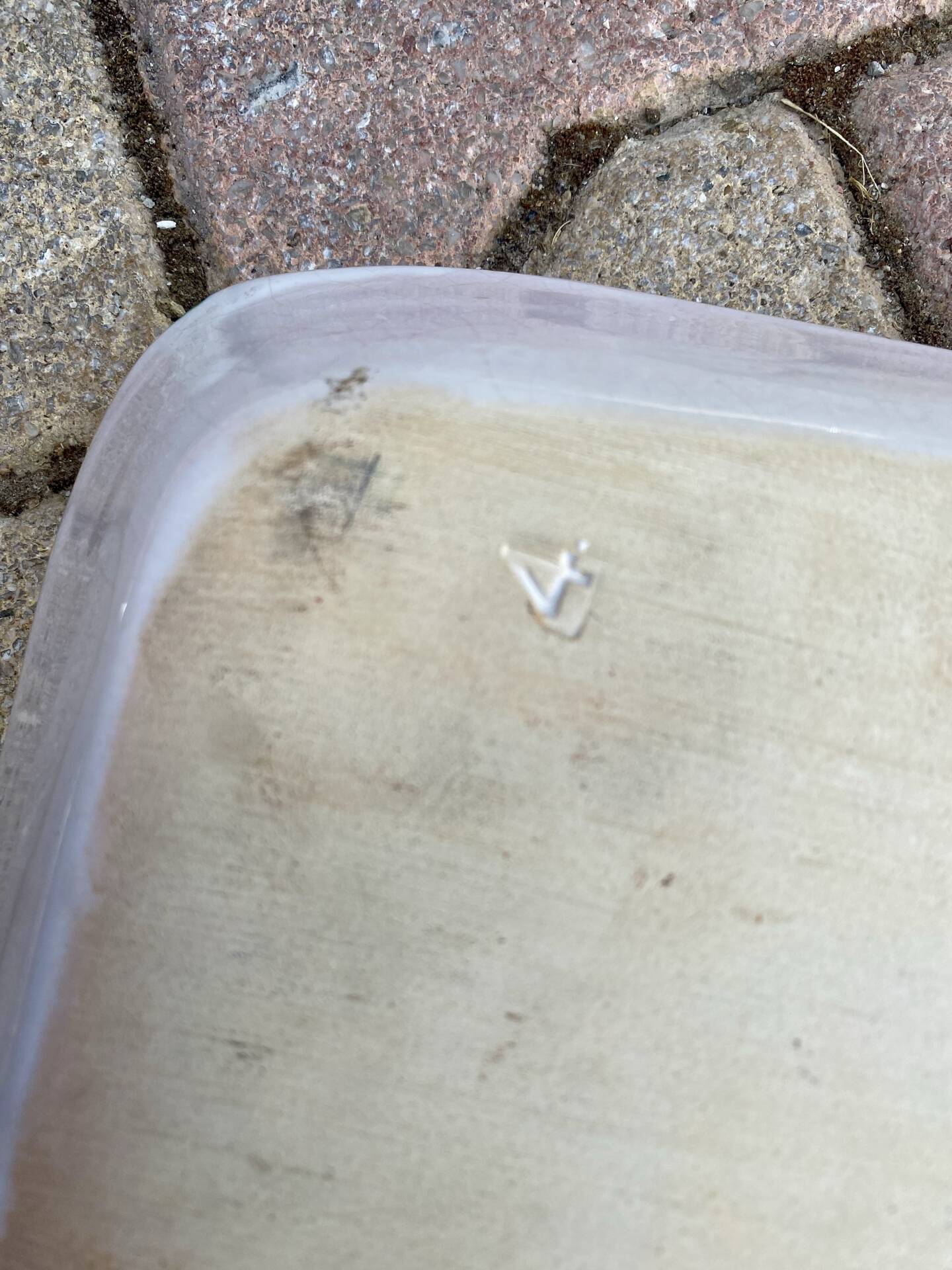 Ceramic plate