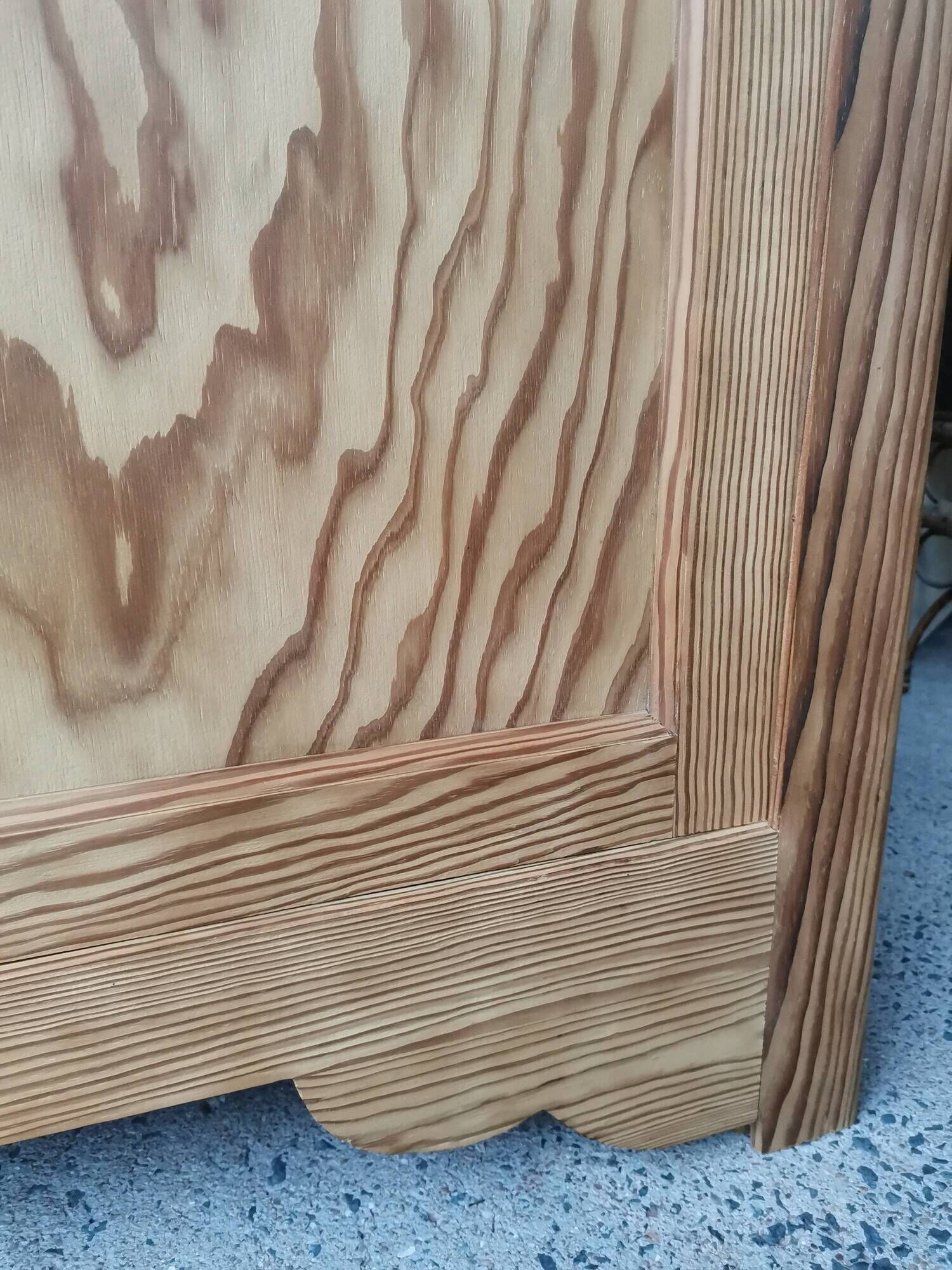Parisian wardrobe in pitch pine