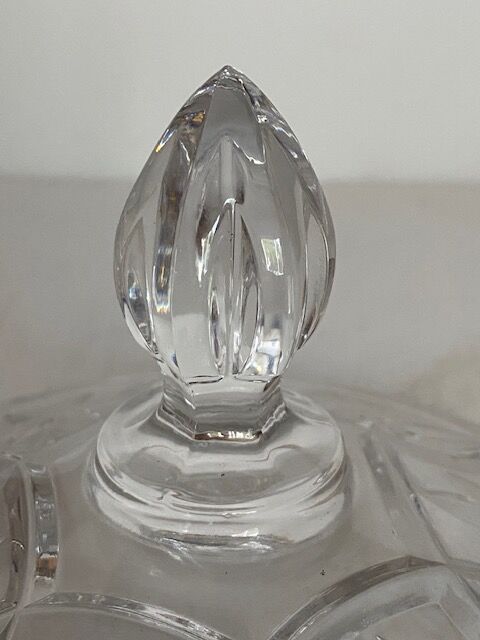 Chiseled crystal candy