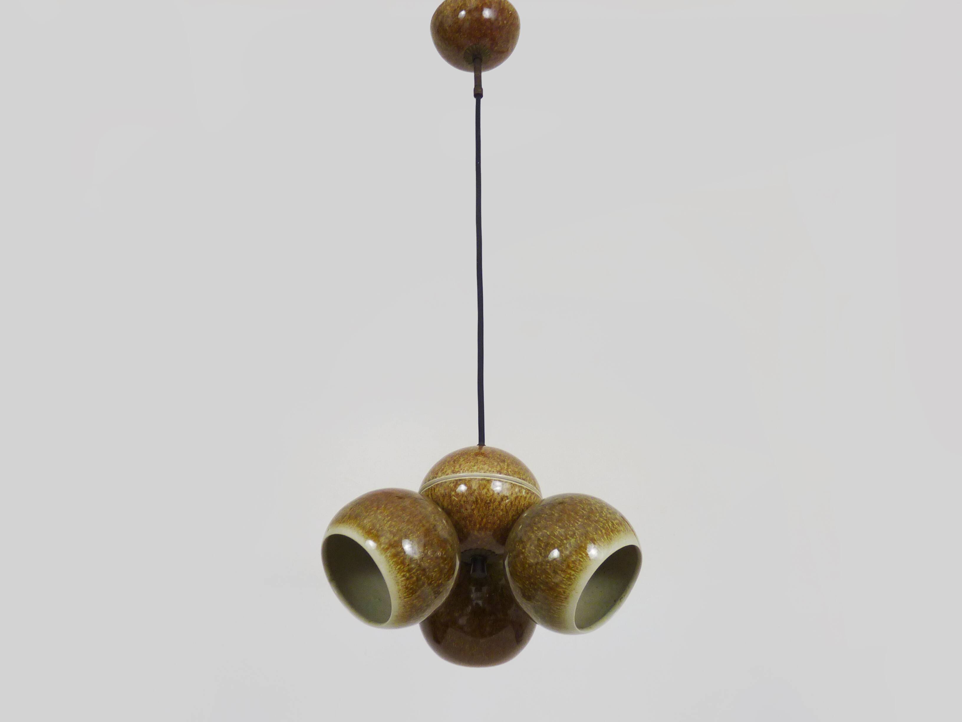 3-light chandelier with glazed sandstone balls. 50s-60s Italy