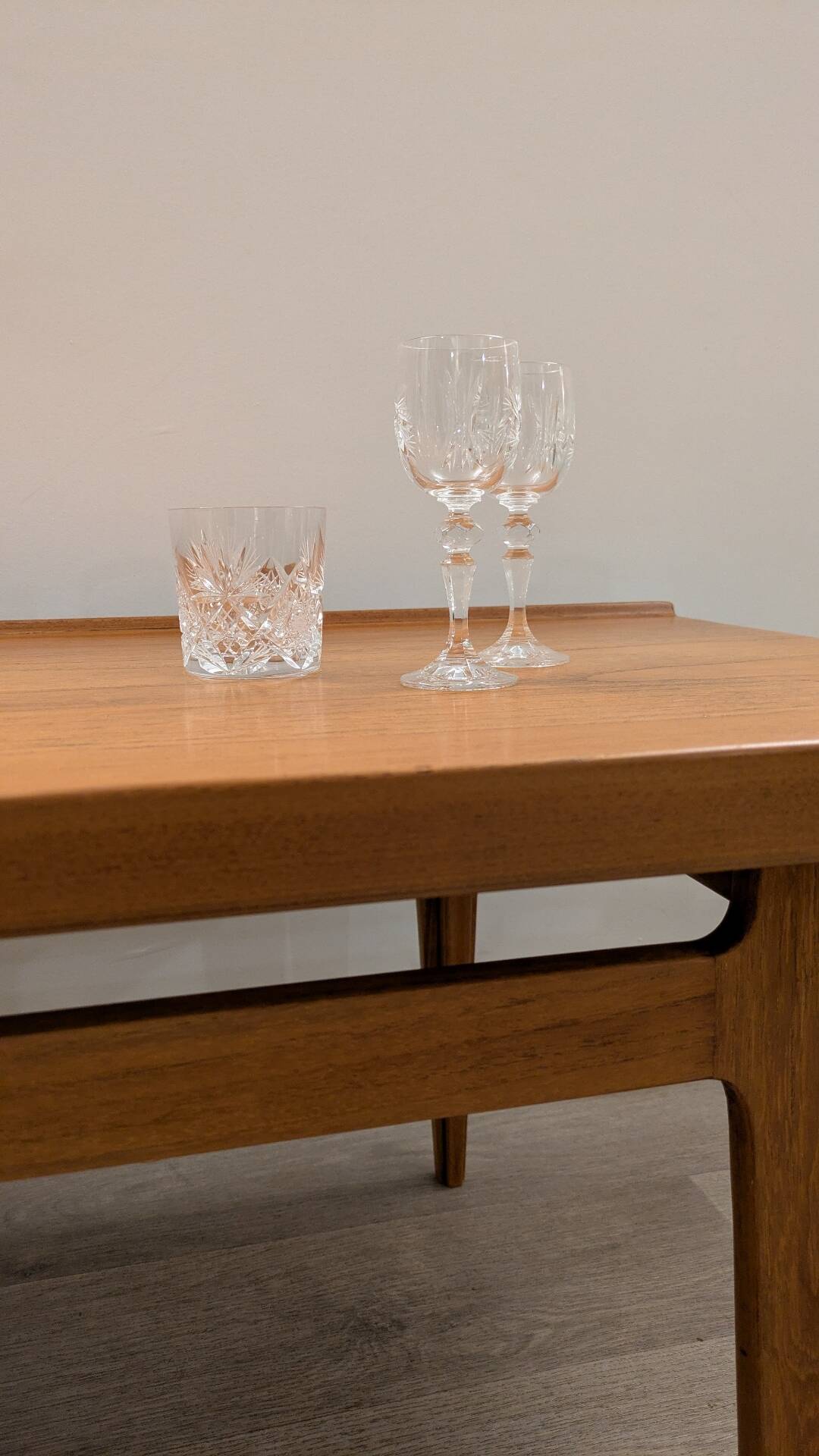 Finn Juhl – Coffee table Series 500 France & Søn in solid teak – Danema
