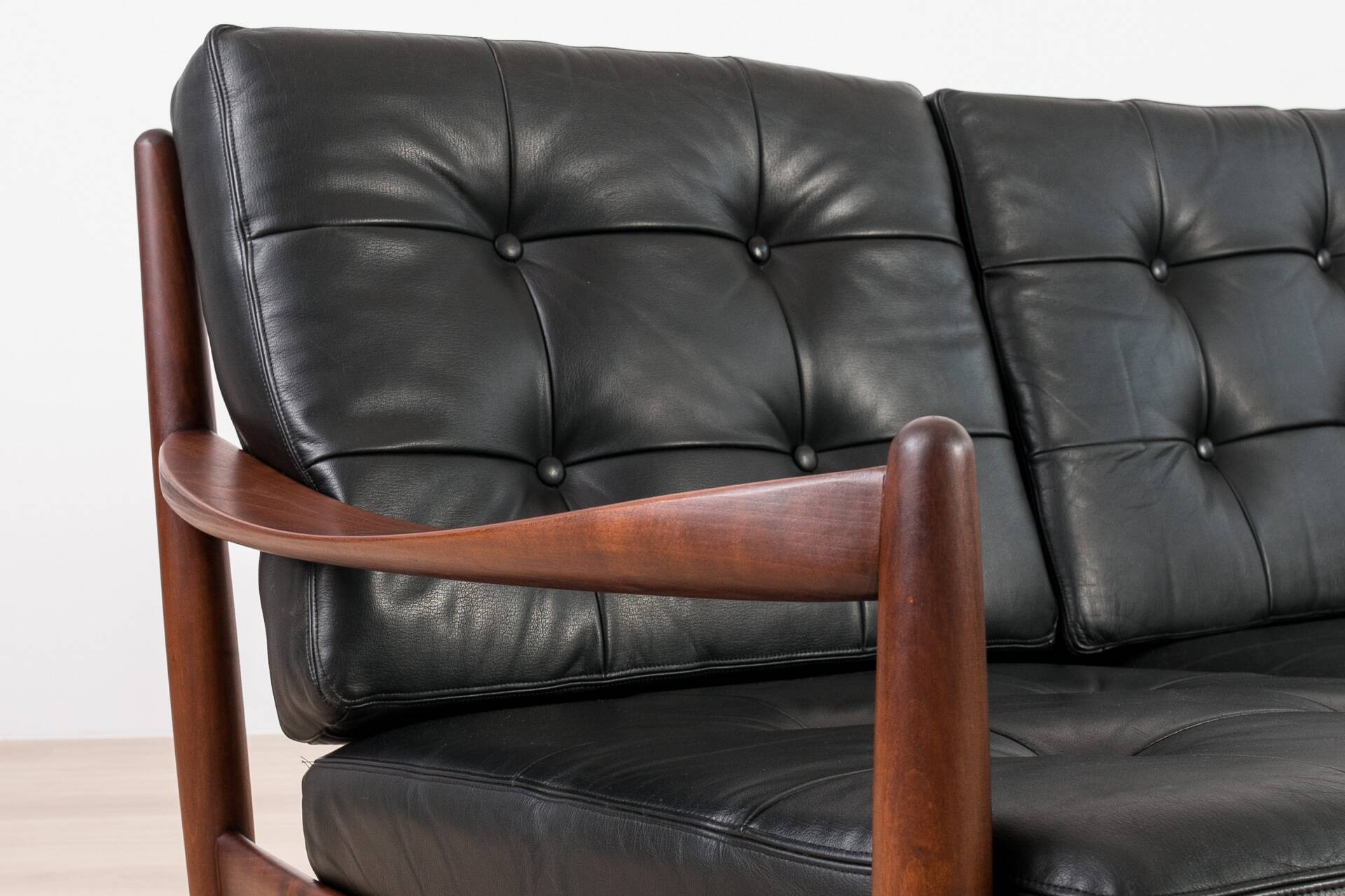 Scandinavian Three-Seat Sofa in Solid Wood and Black Leather, 1960s