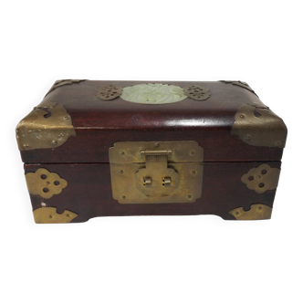 Chinese jewelry box in jade inlaid wood