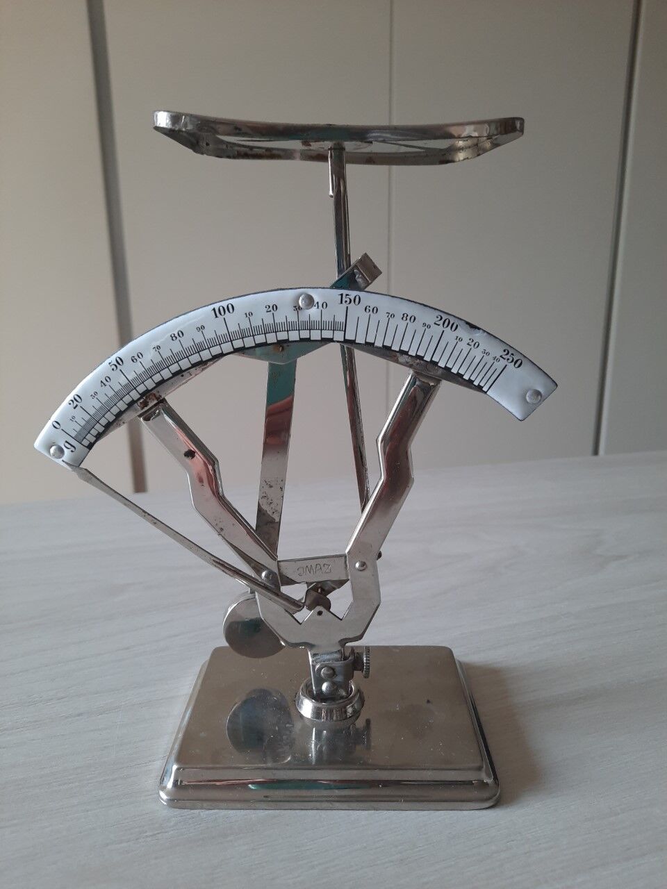 Old letter scale scale