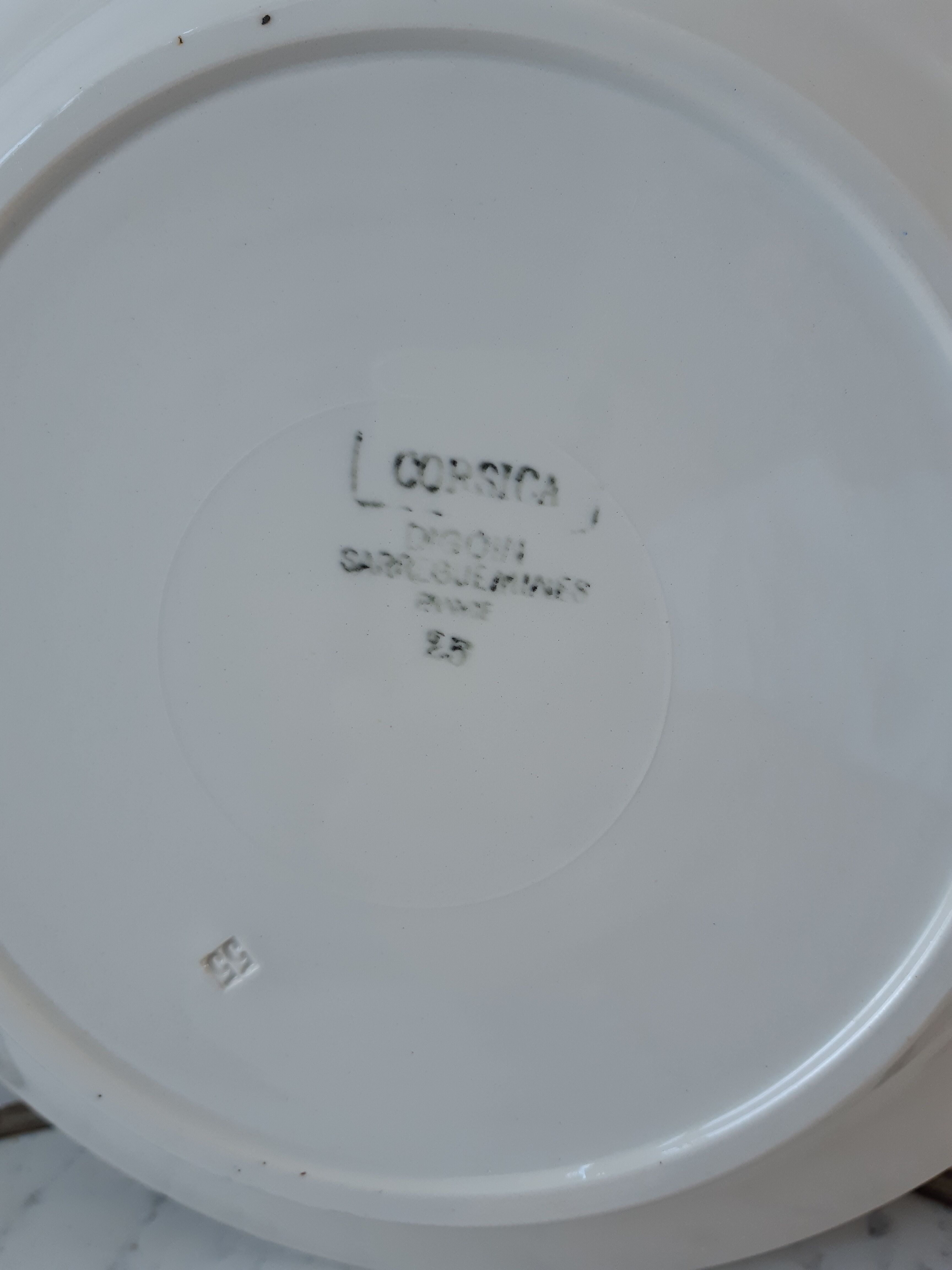 Hollow dish Digoin Sarreguemines model Corsica