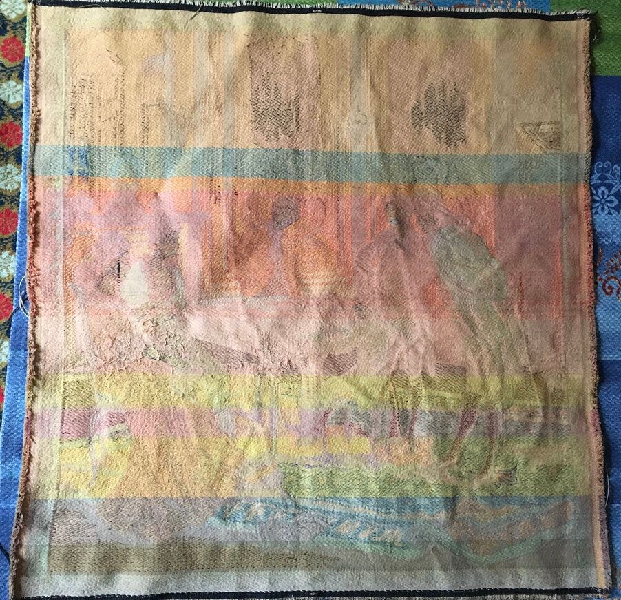 Tapisserie murale ancienne "Enfant au piano"