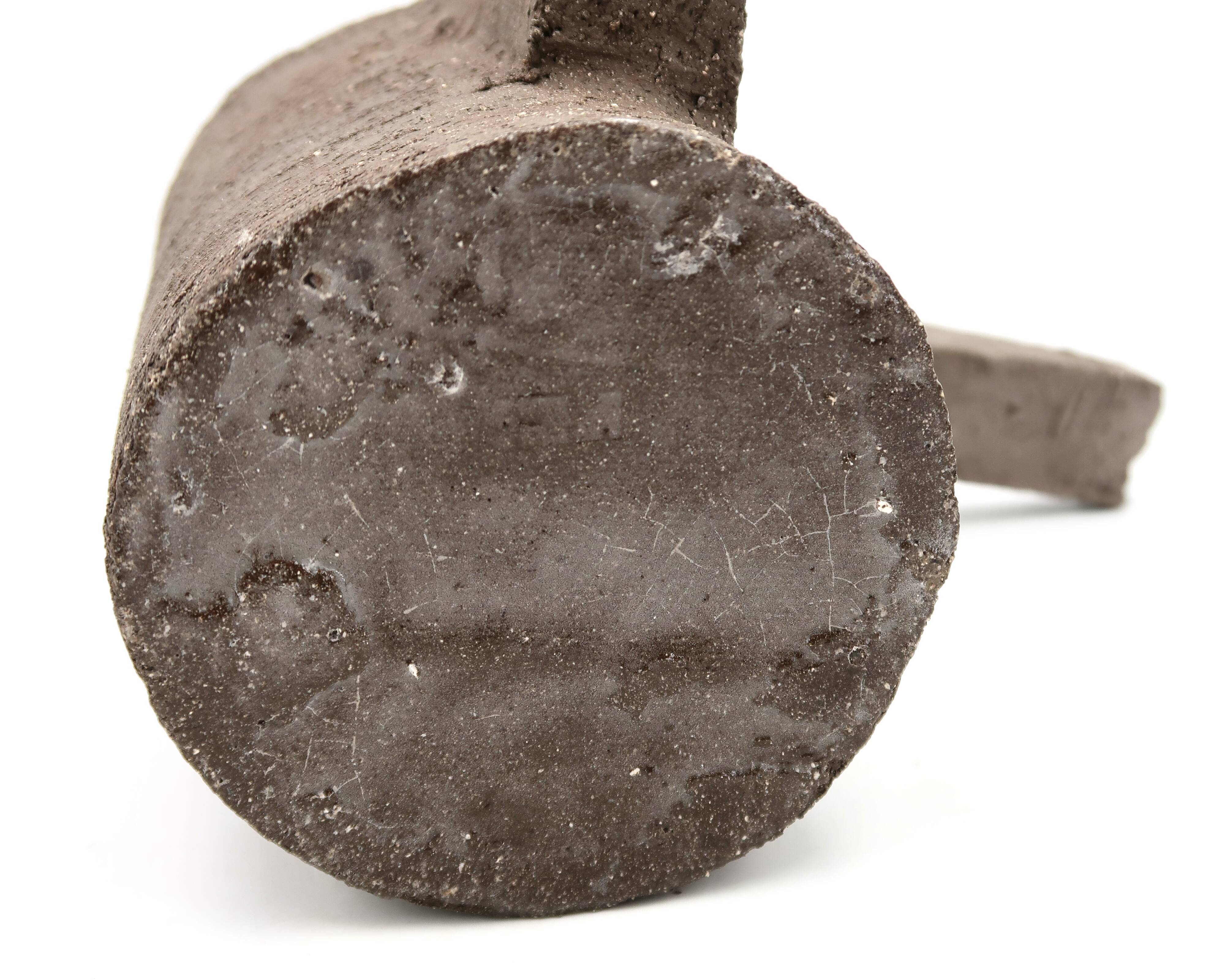 Unique concrete teapot by FCK Frédérick Gautier