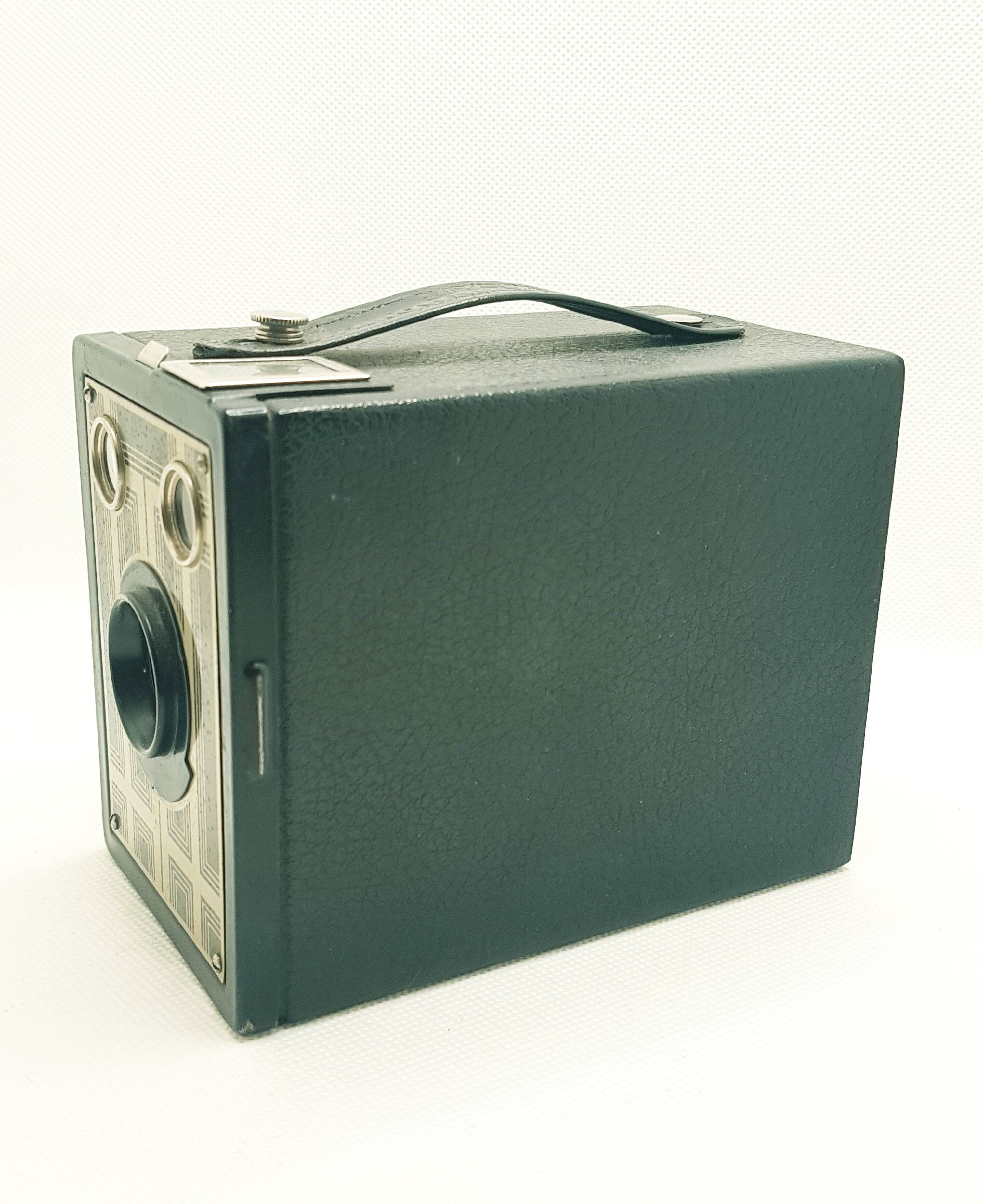 Six-20 Junior Brownie camera