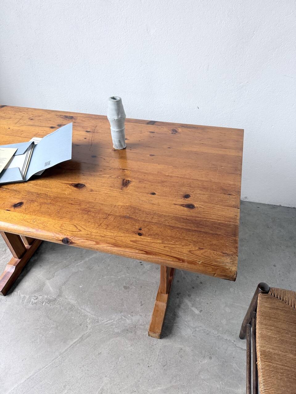 Mountain furniture table made of solid pine