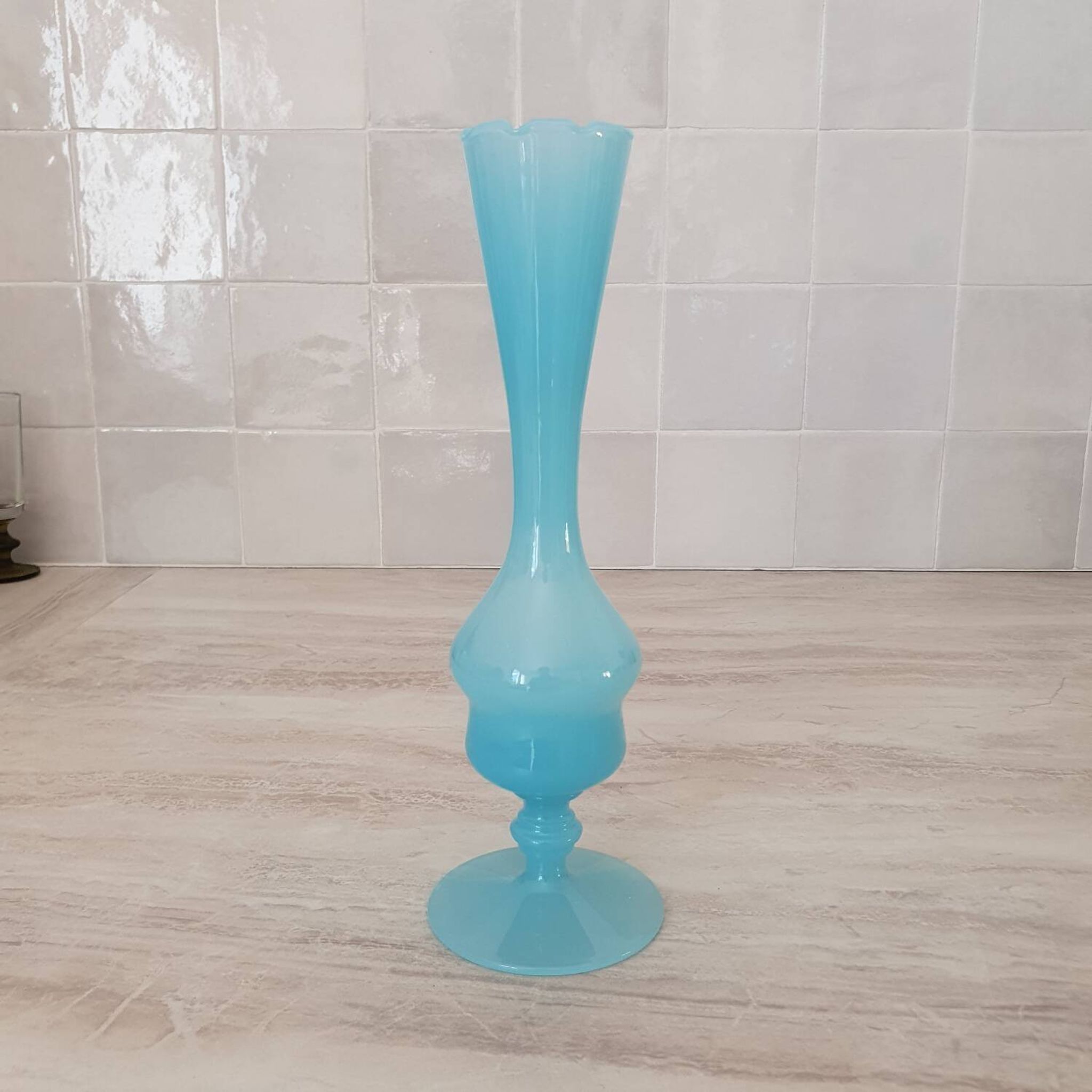 Soliflore / Vase in blue opaline glass, Florentine art