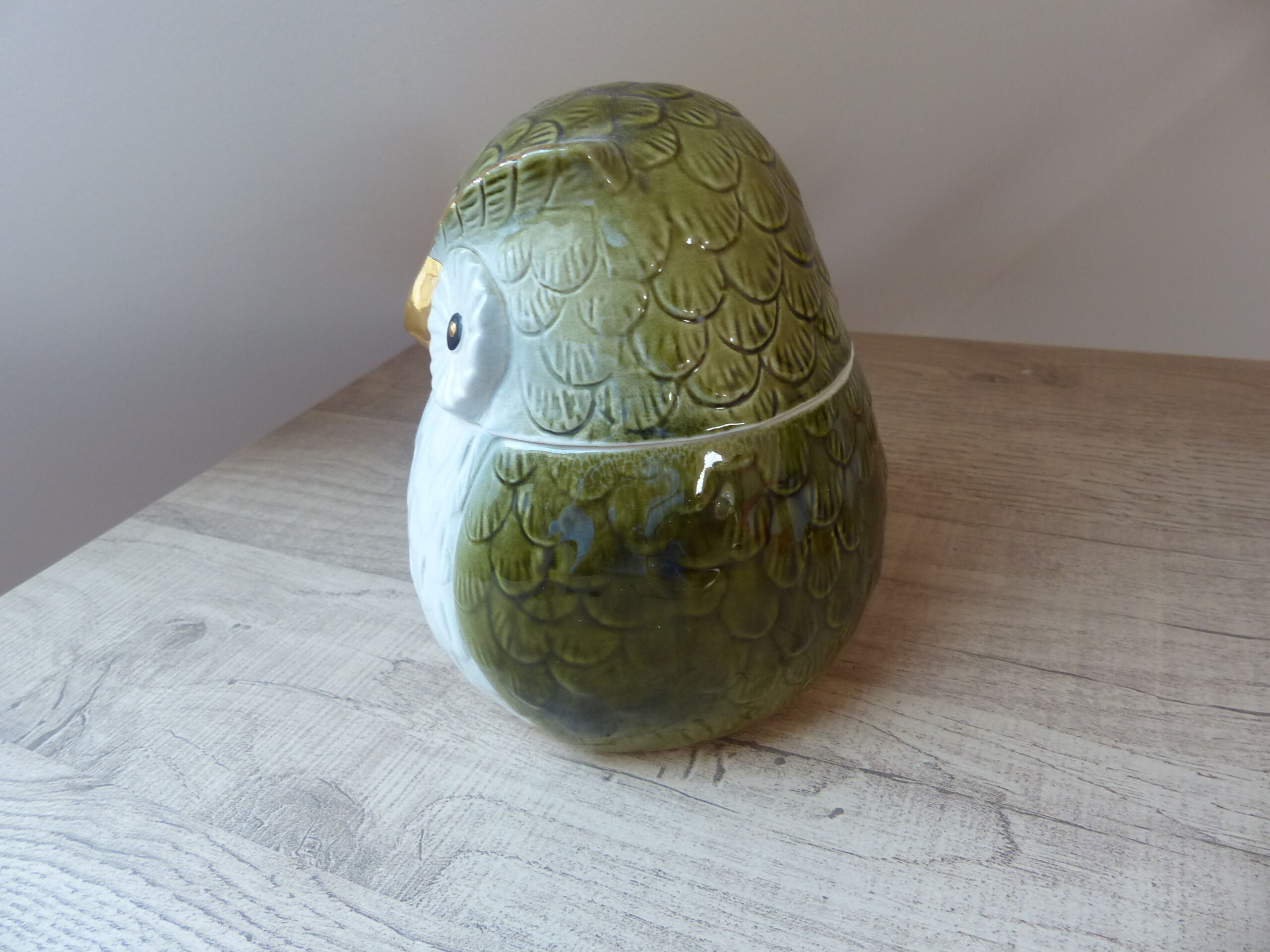 Box with ceramic lid owl shape