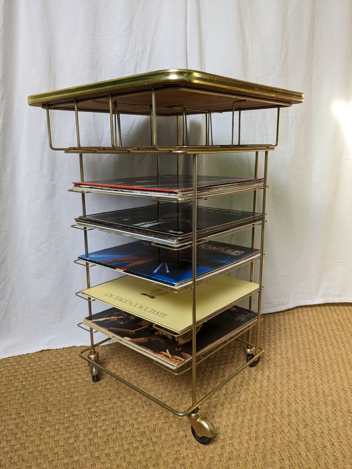Vinyl table