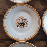 6 assiettes à dessert faïence de Montereau - Décor floral, circa 1950-