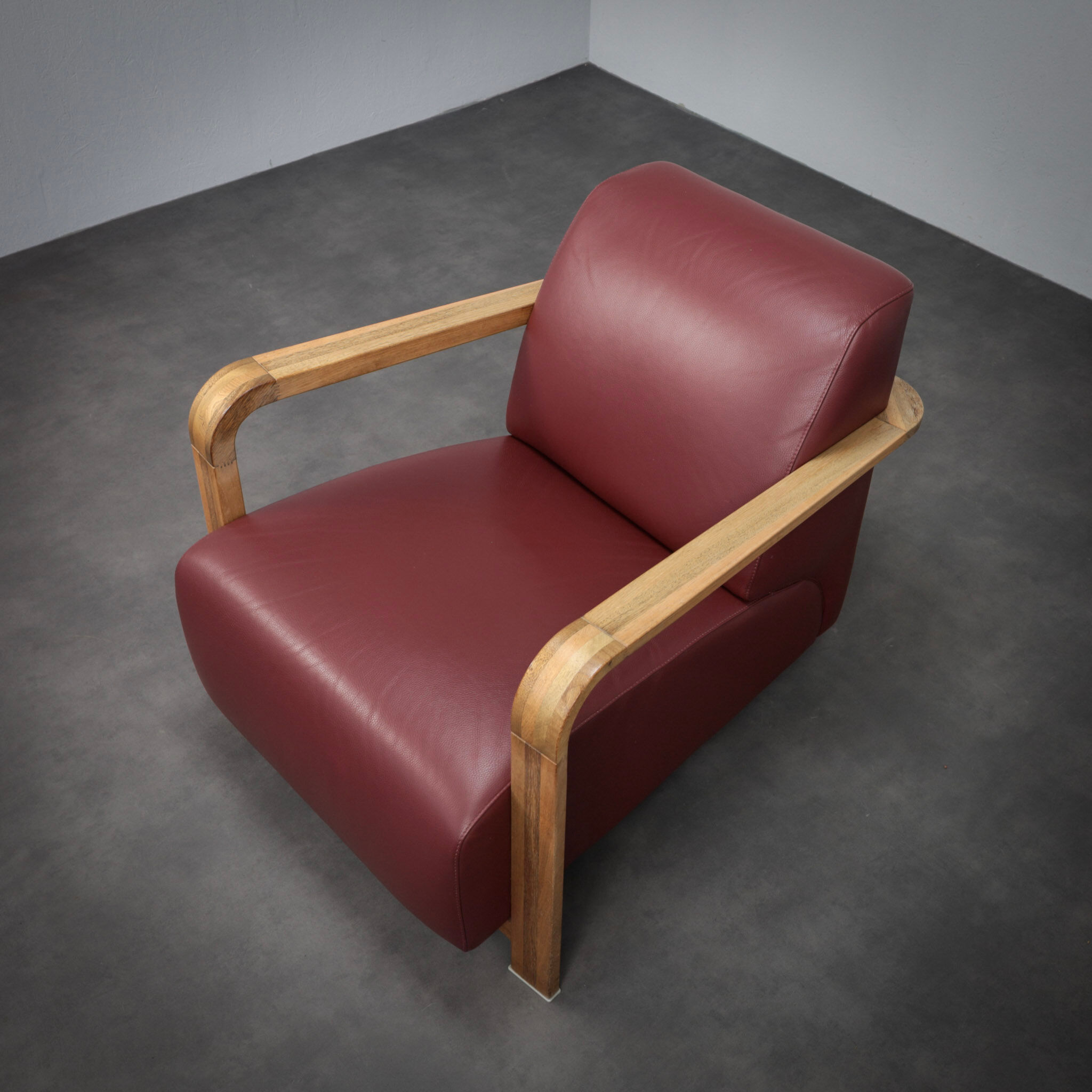 Pair of Hemingway lounge chairs by Hugo de Ruiter, Netherlands, 1990s